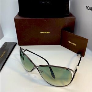 TOM FORD BRAND NEW SUNGLASSES 🕶
